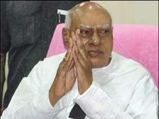 తమిళం నేర్చుకుంటానన్న రోశయ్య : గవర్నర్‌గా ప్రమాణం