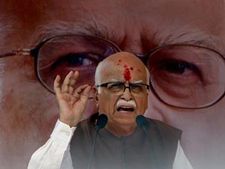 అద్వానీ జన చైతన్య యాత్రలో ఆర్డీఎక్స్ బాంబు కలకలం