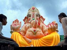 గిన్నిస్ ప్రపంచ రికార్డులకు ఎక్కిన విశాఖ లడ్డు