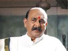 ఈనాడుపై జగన్ పార్టీ నేత, నటుడు విజయచందర్ ఫైర్