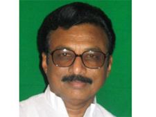ఈనాడు అనుకూలం సాక్షి వ్యతిరేకం: ఎంపి సాయిప్రతాప్