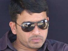 ప్రభుత్వ భూమిపై కన్నేసిన సినీ నిర్మాత దిల్ రాజు