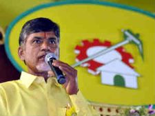 సైకిల్‌దే హవా: కెసిఆర్,జగన్‌పై ఒంటికాలిపై లేచిన బాబు