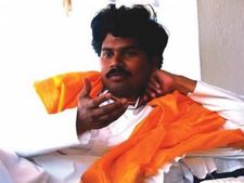  కాళేశ్వర్ బాబా వివాదాల పుట్ట
