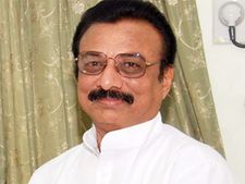 సాయి ప్రతాప్, డిఎల్ రవీంద్రా ఝలక్: భేటీకి డుమ్మా