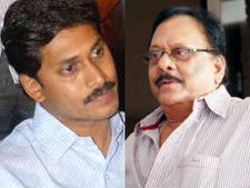 వైయస్సార్సీ రీ-ఎంట్రీ: జగన్‌తో వెళ్లేందుకు కృష్ణంరాజు సై
