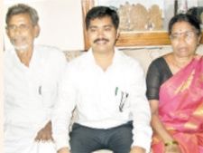  పాలవ్యాపారి కుమారుడికి ఐఎఎస్, అమ్మాయిలే టాప్