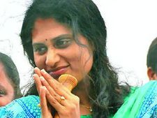 జగన్ వస్తాడు, ముఖ్యమంత్రి అవుతాడు: షర్మిల ధీమా