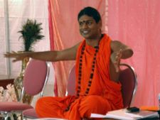 నిత్యానందస్వామికి రిలీఫ్, బెయిల్: సిఎంపై పరువు నష్టం