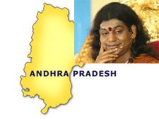 ఎపి అవినీతి: నిత్యానందకు వెటకారపు వెల్‌కమ్ ఫ్లెక్సీ