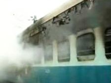 రైలు ప్రమాదం: వరంగల్‌వాసులు నలుగురు సేఫ్