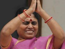 ప్రజలు నమ్మారు, జగనే వచ్చేవాడు: వైయస్ విజయమ్మ