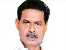 చిరు అప్పుడే కారు, జైలులో జగన్ విశ్రాంతి: వీరశివా