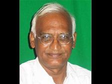 సిఎంతో భేటీ: రాజీనామాపై పట్టు వీడిన ఎస్పీవై రెడ్డి
