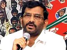 కాంగ్రెస్‌కు లాంతర్, జగన్‌కు జైలు కేటాయిస్తే: సోమిరెడ్డి