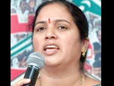 షర్మిలది పాదయాత్ర కాదు, శవయాత్ర: శోభా హైమవతి