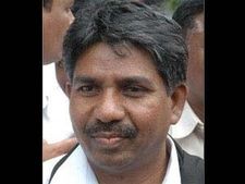 మోహన్ బాబు క్షమాపణ చెప్పాల్సిందే: మందకృష్ణ 