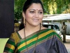 డిఎంకె వెనక్కి: మాట్లాడబోనన్న ఖుష్పూ