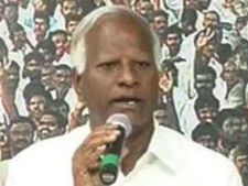 పారిశ్రామికవేత్తలకే పెద్దపీట: బాబుపై కడియం ఫైర్
