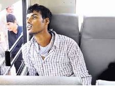 వడదెబ్బ: అమ్మతో మాట్లాడి.. కూర్చున్న సీట్లోనే మృతి