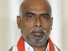 అందరివాడు: మంత్రి డొక్కా ఆఫీస్‌లో ఎన్టీఆర్ జయంతి