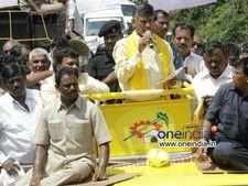 తప్పనిస్థితిలో టికి ఓకే చెప్పా, బొమ్మా-బొరుసు: బాబు