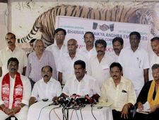  హైద్రాబాద్ యుటి ఒప్పుకోం: అశోక్, కెసిఆర్‌కు జవాబు