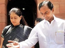 కెసిఆర్‌పై విజయశాంతి పోటీ చేస్తారా?