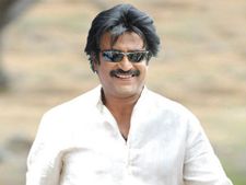 రజనీకాంత్ కోసం బిజెపి యత్నం: చో రాయబారం?