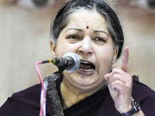 రాజీవ్ హత్య: దోషులను రిలీజ్ చేస్తామన్న జయలలిత