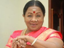 గుండెపోటుతో ఆస్పత్రిలో చేరిన నటి మనోరమ