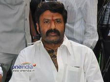అన్ని ప్రాంతాలవారూ అడుగుతున్నారు: పోటీపై బాలకృష్ణ