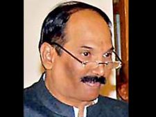 రిలాక్స్: ఉత్తమ్ కుమార్ రెడ్డి భార్యకు ఫేవర్?