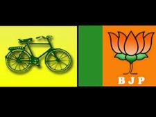 బిజెపికి షాక్: టిడిపి అభ్యర్థుల నామినేషన్లు దాఖలు