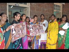 విశాఖలో హిజ్రాల అందాల పోటీలు (పిక్చర్స్)