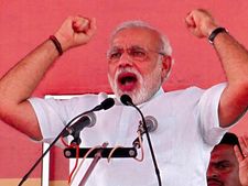 ఆందోళనగా ఉంది: మోడీ, పవన్‌కి కితాబు, తెరాసపై నో