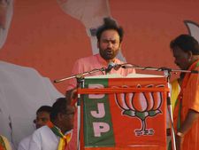కెసిఆర్ దుకాణం బంద్: కిషన్, టిలో మళ్లీ మోడీ సభలు