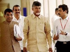 తొలి సిఎం బాబుపై ఆశలు: సీమాంధ్రలో మరో ఐటి హబ్?