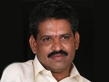 ఎల్లో మీడియాను అడ్డం పెట్టుకుని...: టిడిపిపై చెవిరెడ్డి