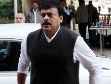 5 తీర్మానాలు, భేటీలో చిరు: కర్నూలు రాజధాని కోసం..