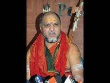 స్వరూపానంద మరో గొడవ: ఈసారి దేవుళ్లపై..