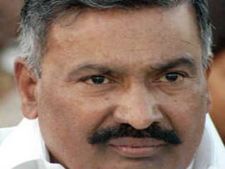 వాటి వల్లే: సాక్షి మీడియాపై పెద్దిరెడ్డి సంచలన వ్యాఖ్య