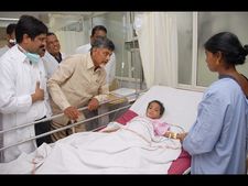  రైలు ప్రమాదం: నిలకడగా 8 మంది విద్యార్థుల ఆరోగ్యం