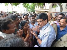  ఆకలి కేకలు: విశాఖలో యానిమేటర్ల ధర్నా (పిక్చర్స్)