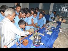 ఆకట్టుకున్న జన విజ్ఞాన వేదిక ప్రదర్శన (పిక్చర్స్)