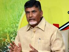 బాబుకు షాక్: రాజధానిగా విజయవాడ భద్రం కాదట!