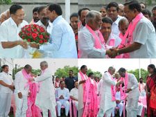 కెసిఆర్ సమక్షంలో ఎమ్మెల్యే, ఎమ్మెల్సీల చేరిక(పిక్చర్స్)