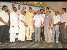  అలరించిన నృత్యాలు: టీచర్లకు బాబు సన్మానం(పిక్చర్స్)