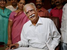 సోది వినడానికా: మైక్ లాక్కున్న అశోక్ గజపతి