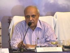 విశాఖ బ్రాండ్ ఇమేజ్‌పై అపోహలే, చెదరదు: సిఎస్